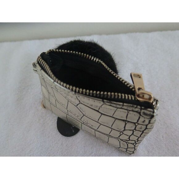 IM Heart Gold Croc Skin Zippered Coin Pouch and Black Fur Clasped Handbag Charm - Picture 6 of 9